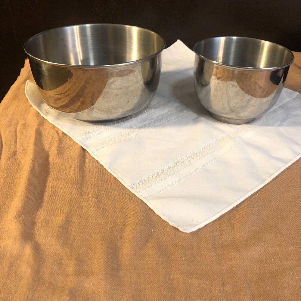 2 Unbranded Stainless Steel Mixing Bowls NB. - Picture 12 of 12